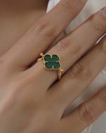 انگشتر طلا 18 عیار زنانه الی گالری مدل حلقه نگینی 89 - Image 2